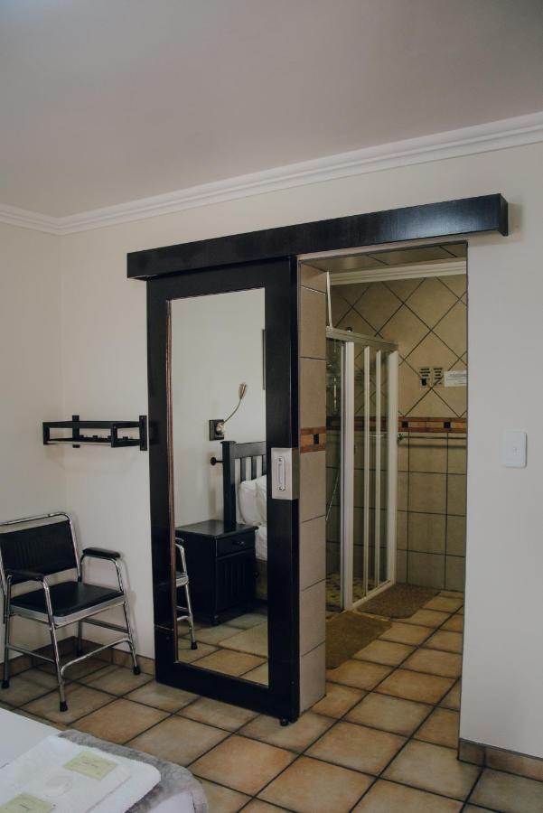 Towers Lodge Boksburg Eksteriør billede